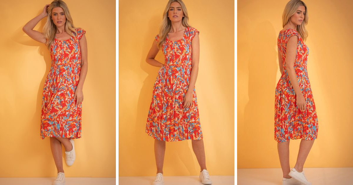 Pleated Print Sleeveless Dress In Red | Klass | SilkFred US