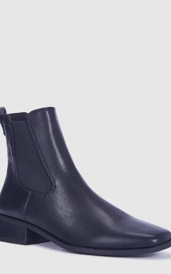 Wide Fit Womens Black Flat Chelsea Boots Black Wide Fit Flat